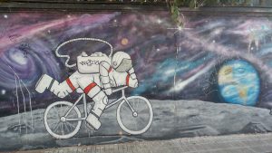 אסטרונאוט על אופניים